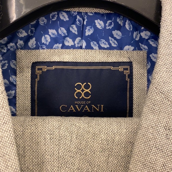 House of Cavani Suit - Picture 4 of 5